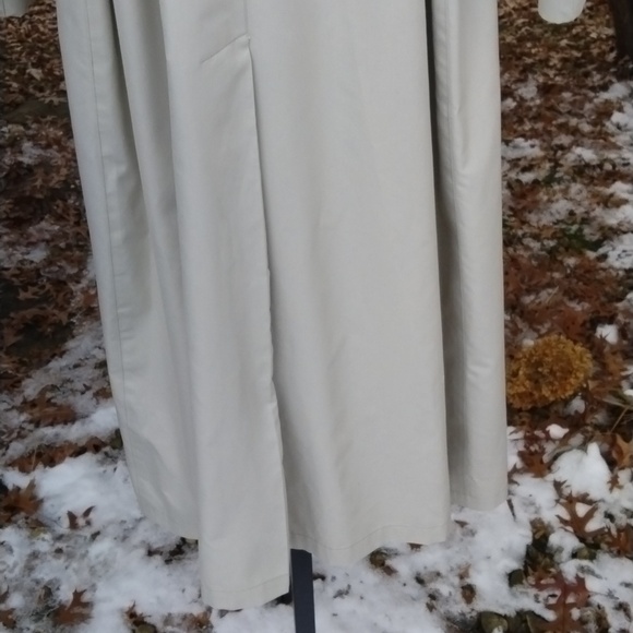 NWOT London Fog trench coat, size 8 - Picture 9 of 11